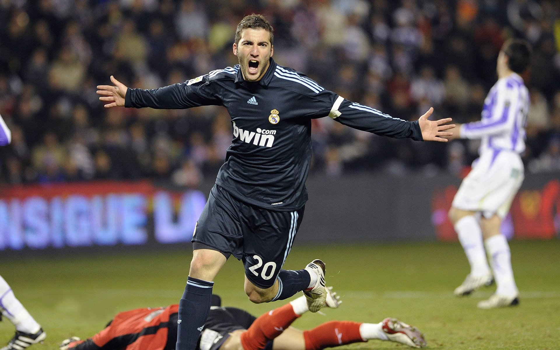 曼联在冬窗中的每一笔交易都可能决定赛季命运，曼联什么